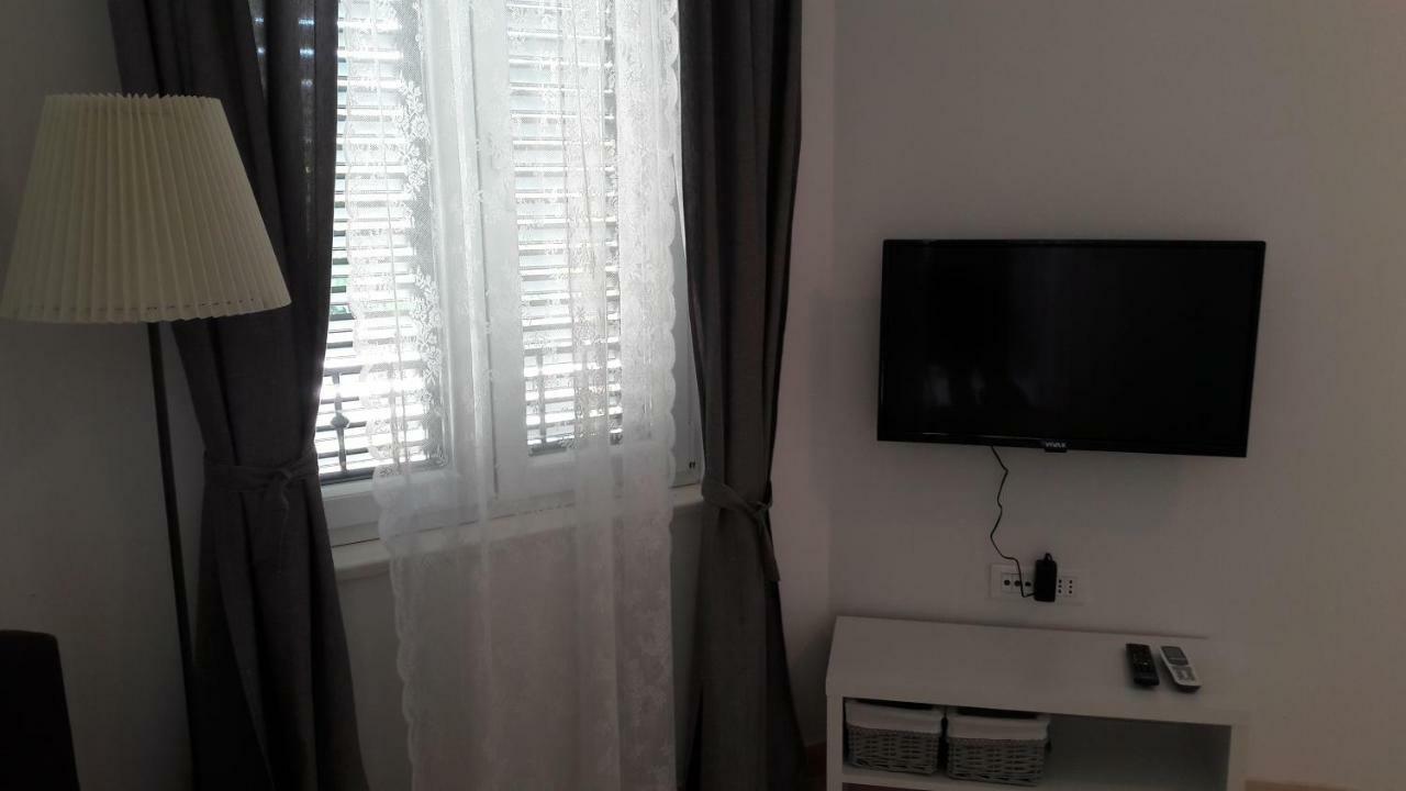 Apartmani Vitturi Kastela Luaran gambar
