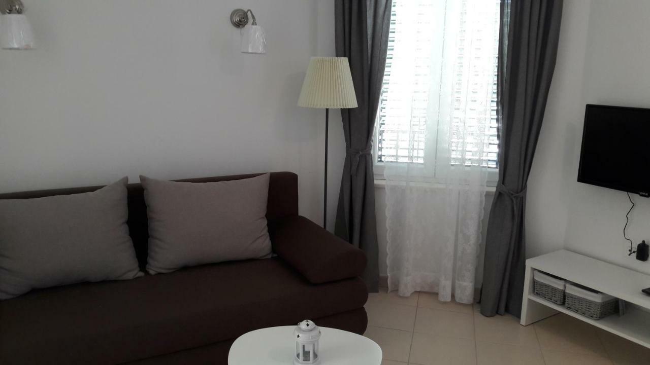 Apartmani Vitturi Kastela Luaran gambar